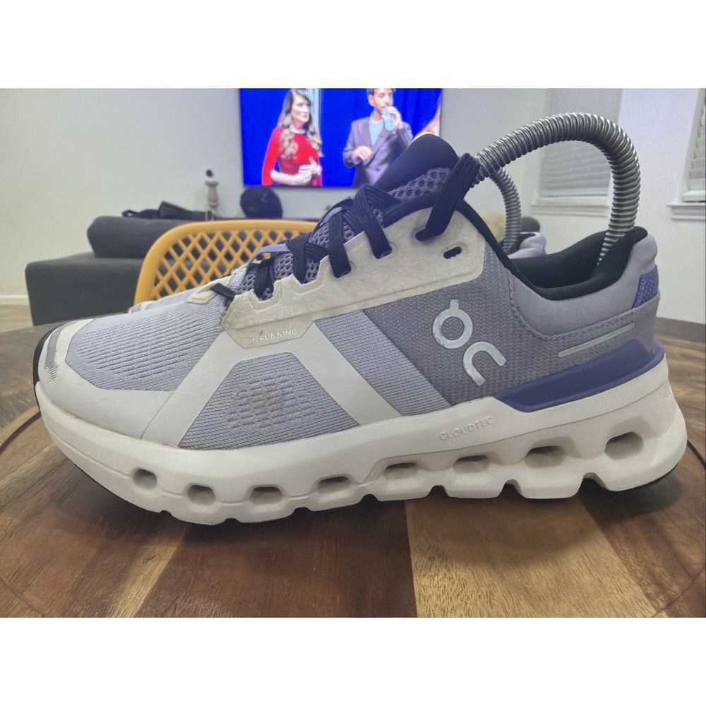 On Running Cloudrunner 2 Women's Size 6.5 Light Purple  White Athletic Sneakers